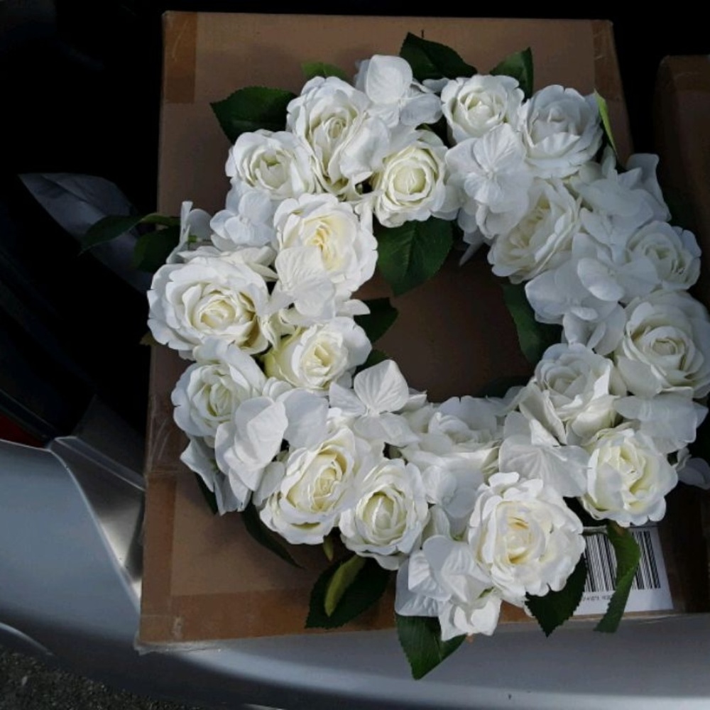 National Tree Rose white rose wreath